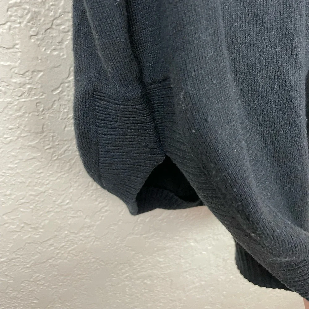 The Limited black sweater 3/4 sleeves - Picture 6 of 6